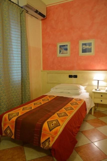 Hotel Due Colonne San Bonifacio Bilik gambar